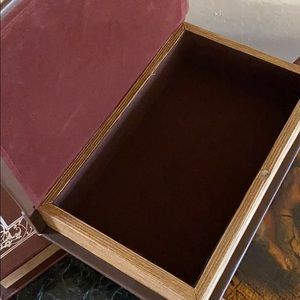 Decorative catch-all